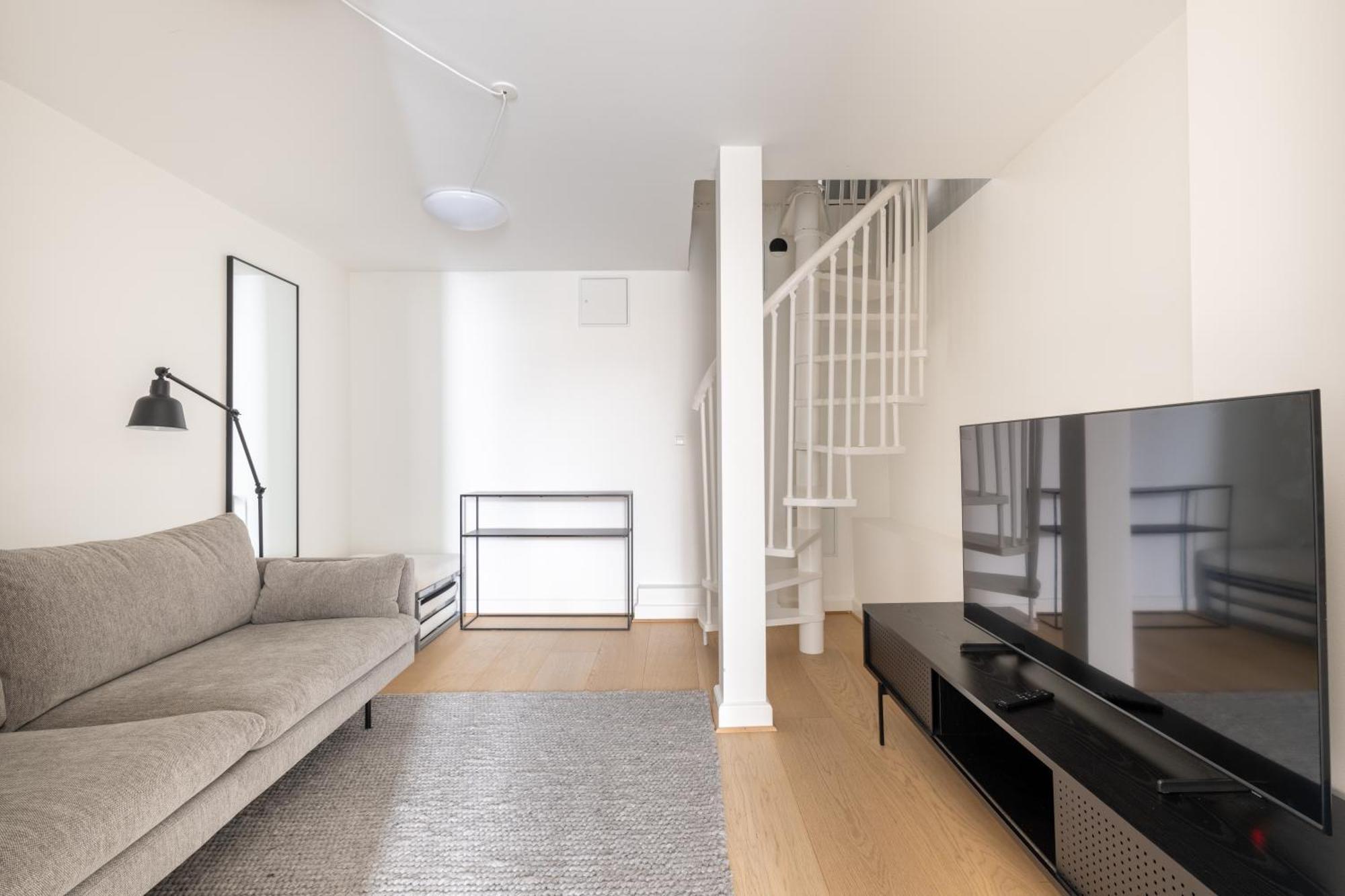 Unique 3 Bedroom Apartment In Vibrant Frederiksberg コペンハーゲン エクステリア 写真